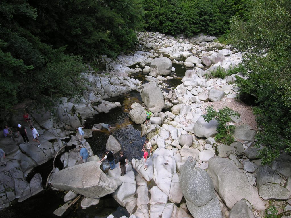 Flussbettwanderung in Forbach.
